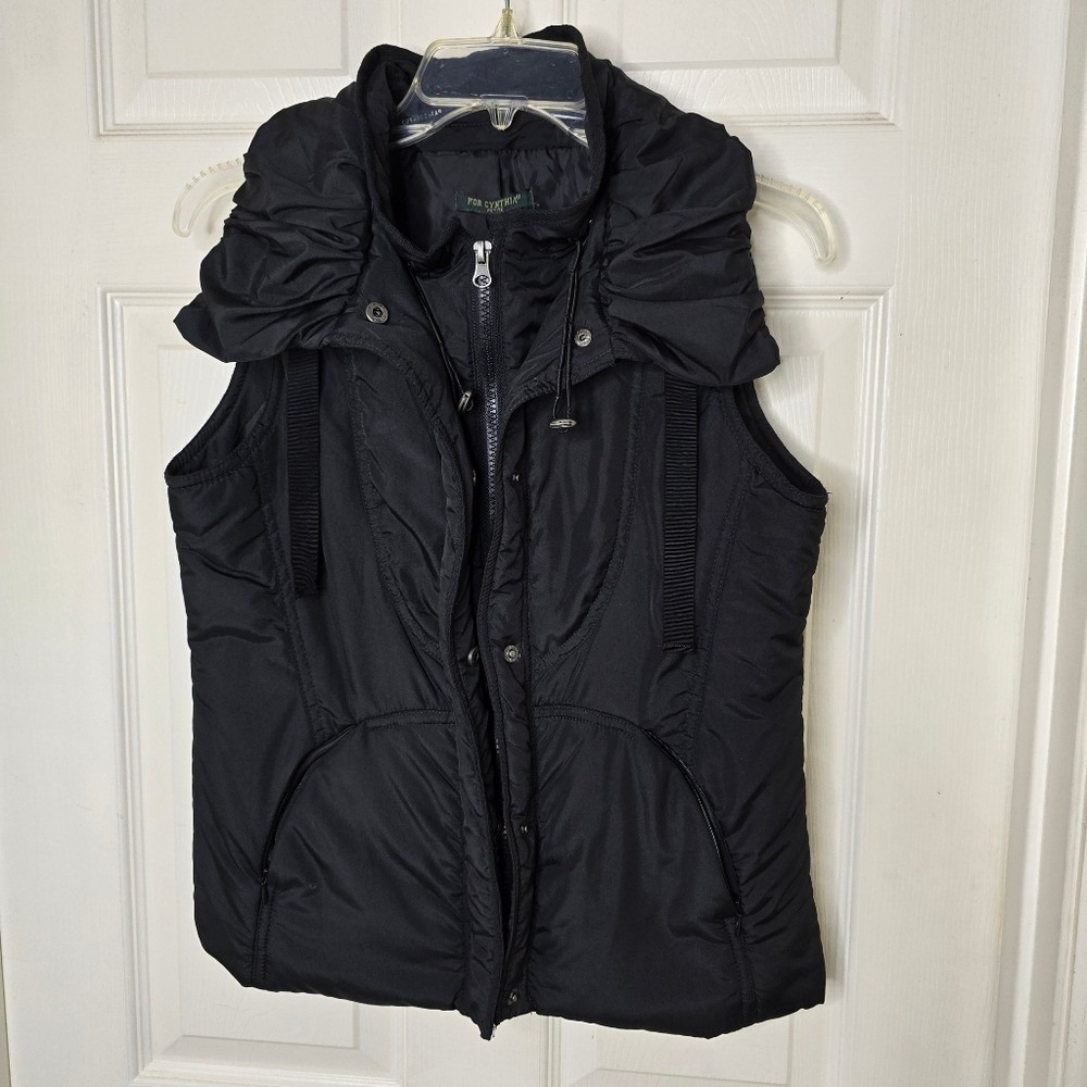 Black For CYNTHIA Puffer Vest pockets‎ Zip And Snap NWT S Petite
